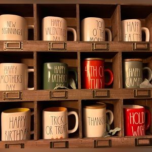 Selling my beloved months of the year mug collection!!